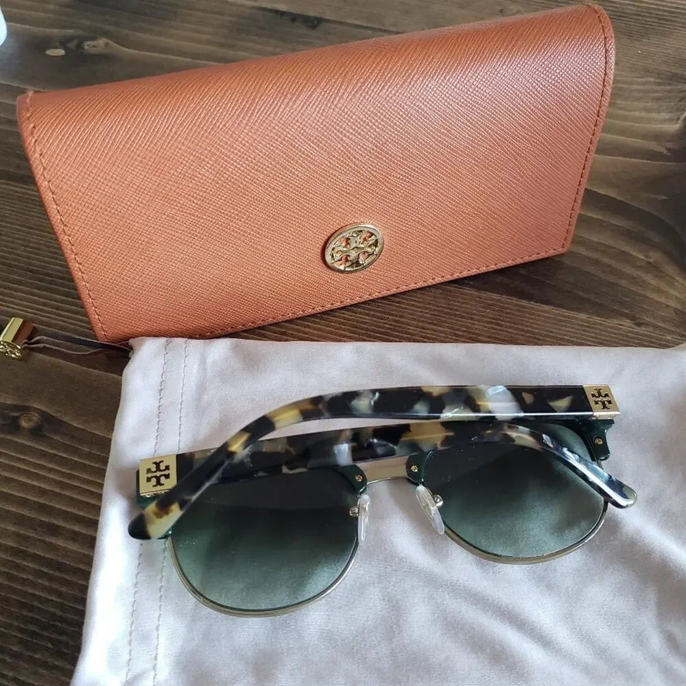 Tory Burch perfect gift